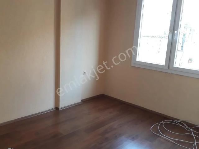 Karabağlar, İzmir içerisinde kiralık mülk