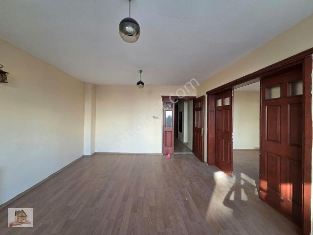 Bahar Mahallesi, Karabağlar içerisinde kiralık mülk