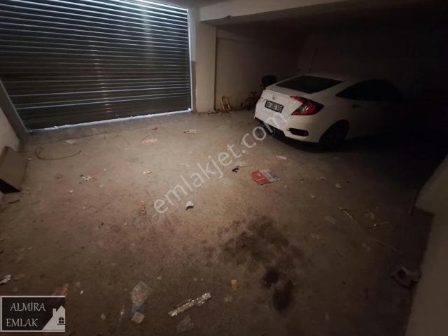 Karabağlar, İzmir içerisinde kiralık mülk