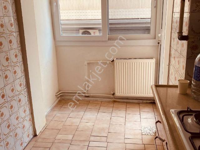 Karabağlar, İzmir içerisinde kiralık mülk