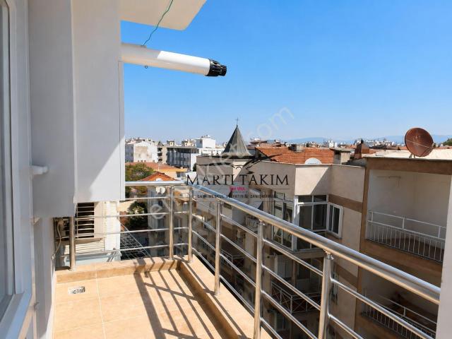Karabağlar, İzmir içerisinde satılık mülk