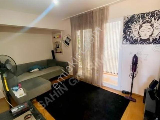Bozyaka Mahallesi, Karabağlar içerisinde satılık mülk