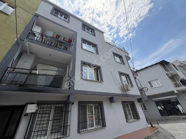 Karabağlar, İzmir içerisinde satılık mülk