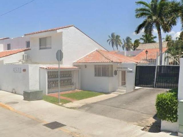 Casa En Condominio en venta en Manzanillo, Colima