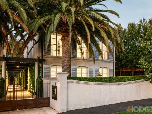 Townhouse for sale in Camerons Creek, Victoria