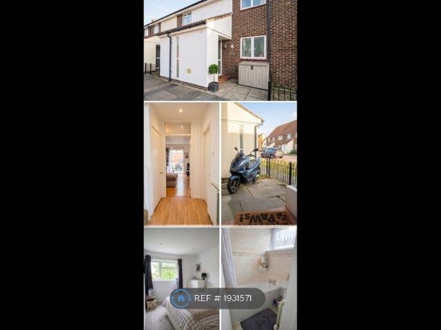 House for rent in Roundshaw, Greater London