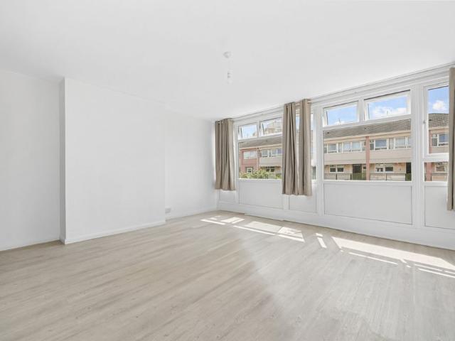 Apartment for rent in Bromley-by-Bow, Poplar Grove