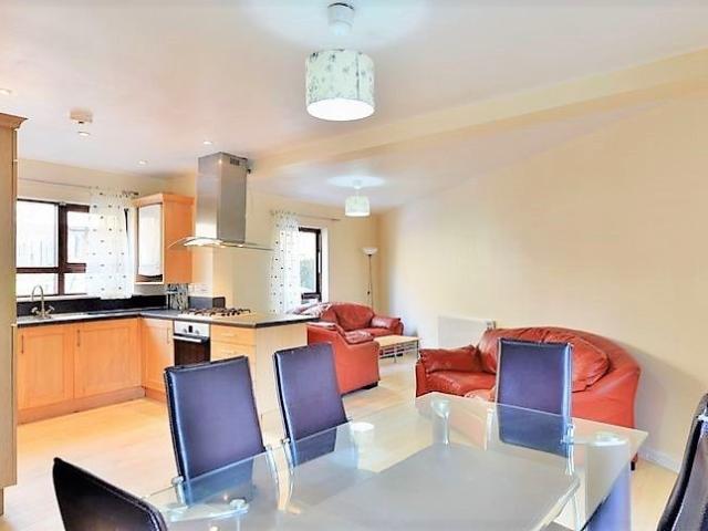 Apartment for rent in Bromley-by-Bow, Poplar Grove