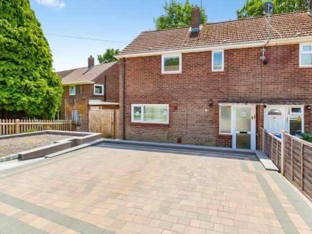 House for rent in Martin's Heron, Winkfield