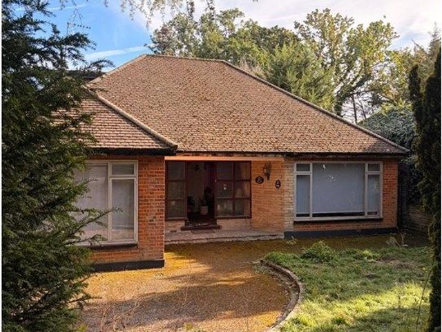 House for rent in Grange Hill, Epping Forest