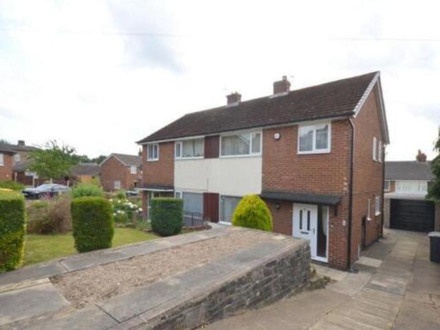 House for sale in Battyeford, Kirklees