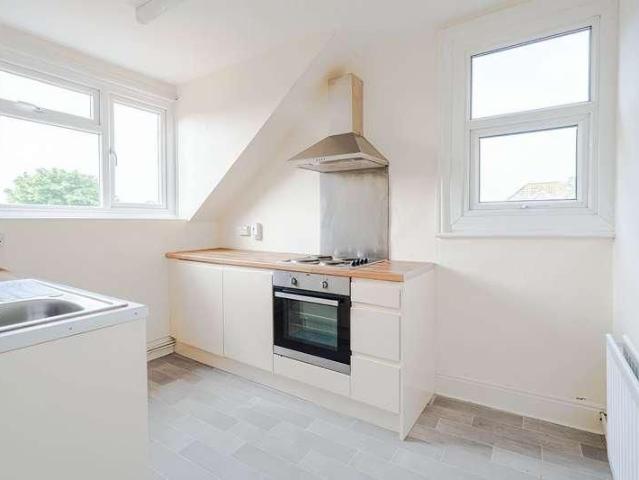 Apartment for rent in Pokesdown, Bournemouth