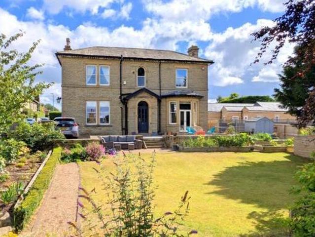 House for sale in Thornhills, Brighouse