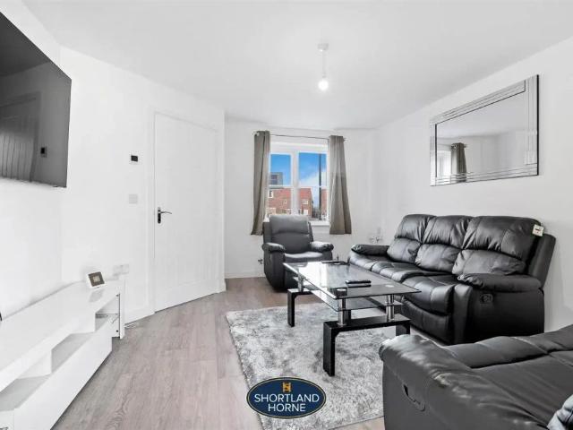 House for rent in Ernesford Grange, West Midlands