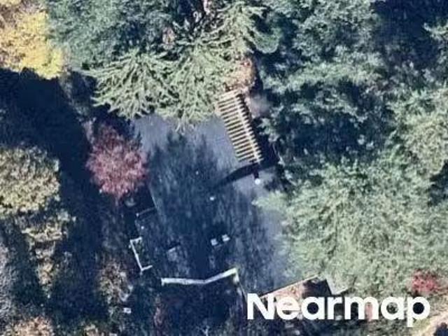 House for sale in Beverly