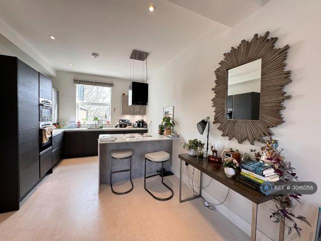 Apartment for rent in Shepherd's Bush, Greater London