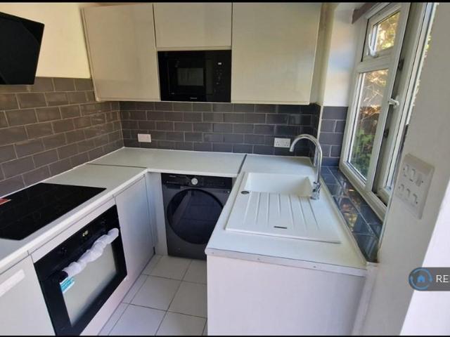 Apartment for rent in Vange, Essex