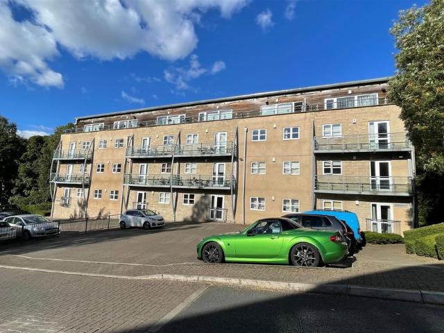 Apartment for rent in Baildon, West Yorkshire