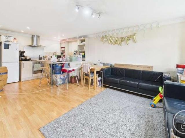 Apartment for rent in Moortown, Leeds