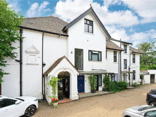 Apartment for rent in Whiteley Village, Blackhills