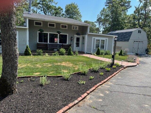 House for sale in Eastham