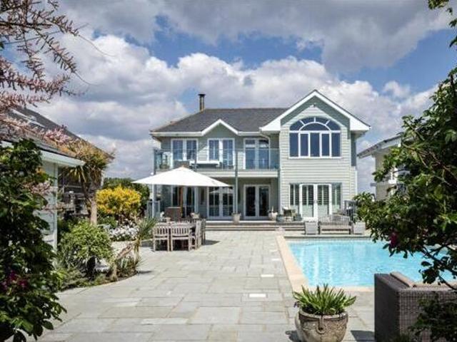 House for sale in Littlecote, West Sussex