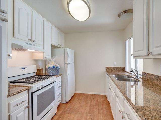 Apartment for rent in Duarte, California