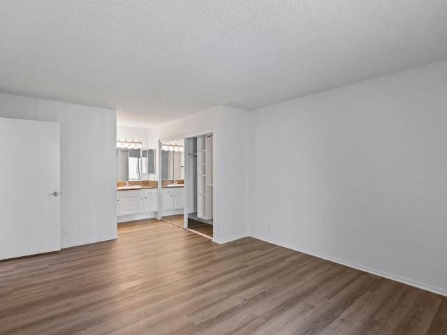 Apartment for rent in Duarte, California