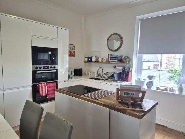 Apartment for rent in Penarth Marina, Penarth