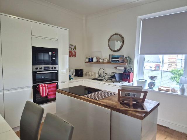 Apartment for rent in Penarth Marina, Penarth