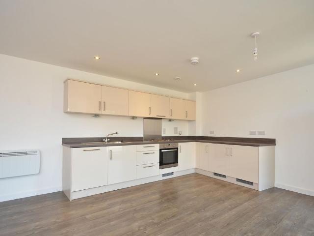 Apartment for rent in Horsell, Woking