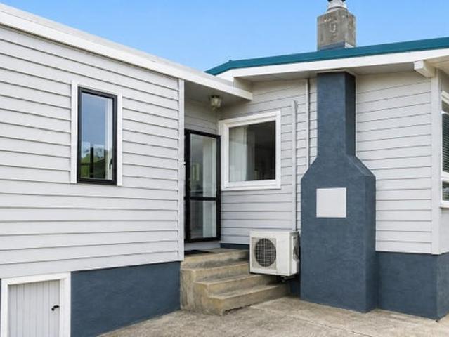 House for rent in Otakou