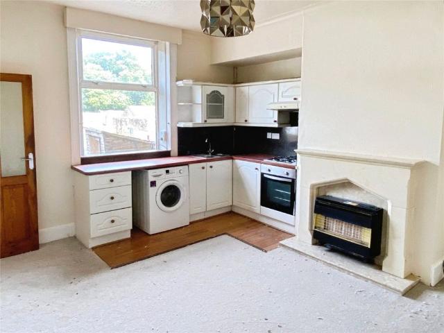 House for rent in Batley, Cross Bank