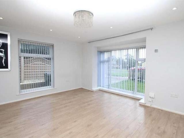 House for rent in Town End, Bradford