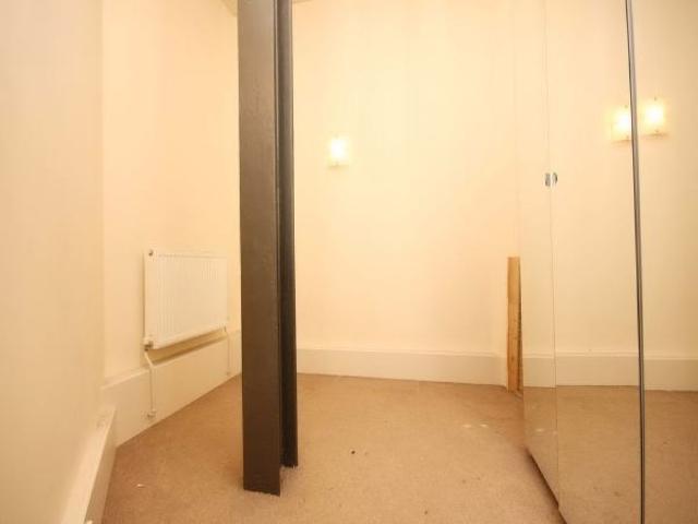 Apartment for rent in Dewsbury, Eightlands