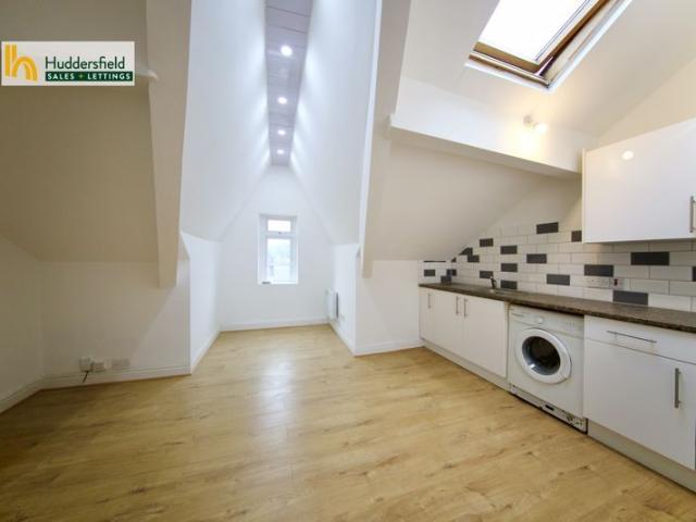 Apartment for rent in Hillhouse, Huddersfield