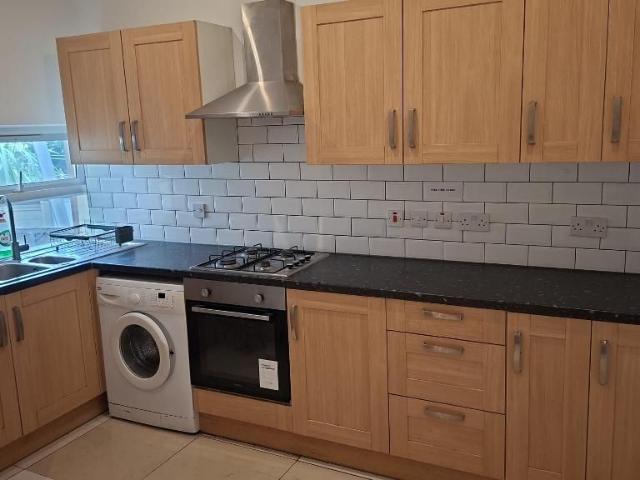 House for rent in Seven Kings, Greater London