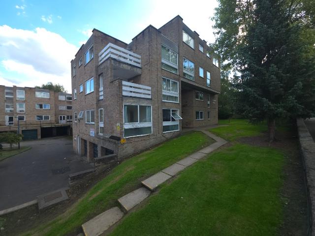 Apartment for rent in Frizinghall, West Yorkshire