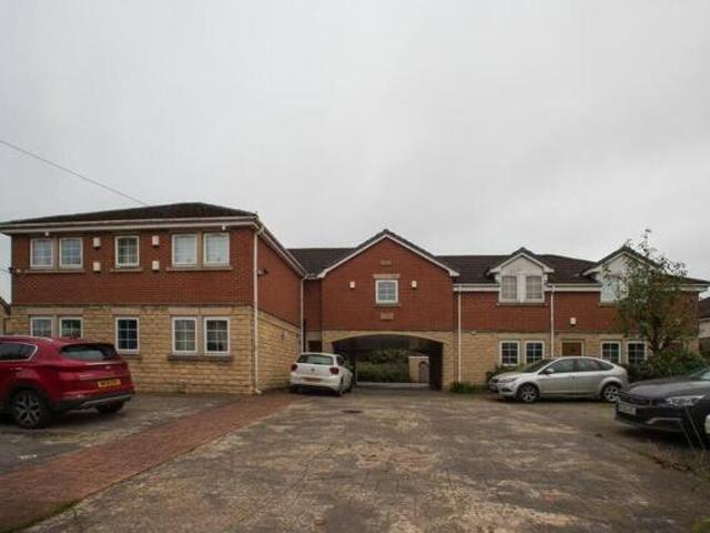 House for sale in Wrenthorpe, West Yorkshire