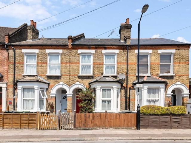 Apartment for rent in London Borough of Lewisham, Ladywell