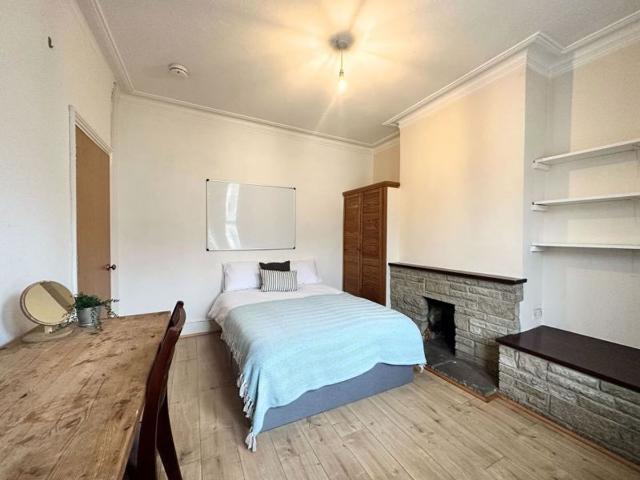 House for rent in Hanover & Queen's Park, Brighton