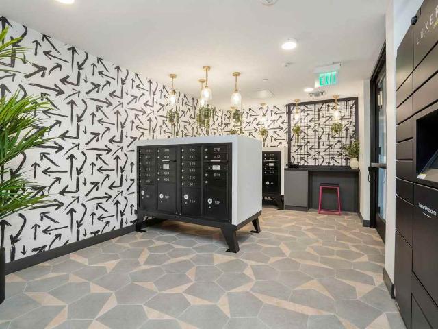 Apartment for rent in Canoga Park, California