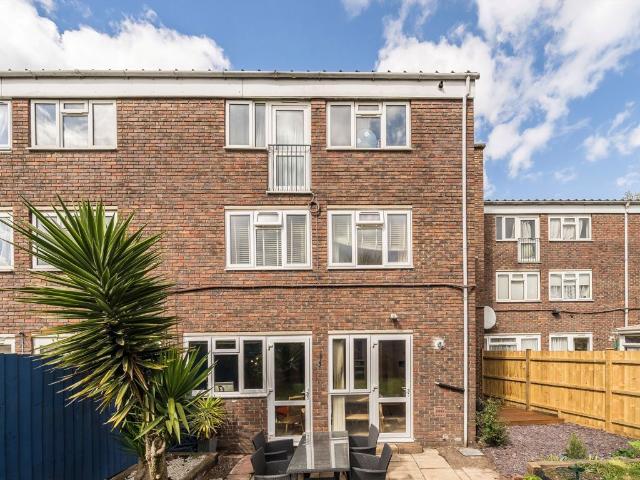 Apartment for rent in Barnsbury, Greater London