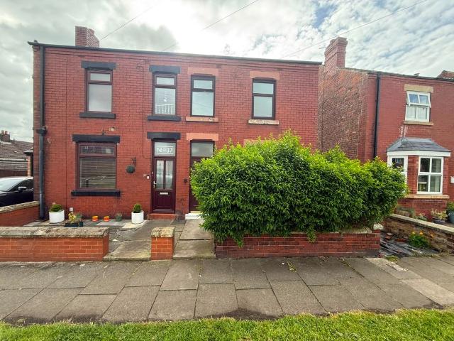 House for rent in Well Court, Wigan