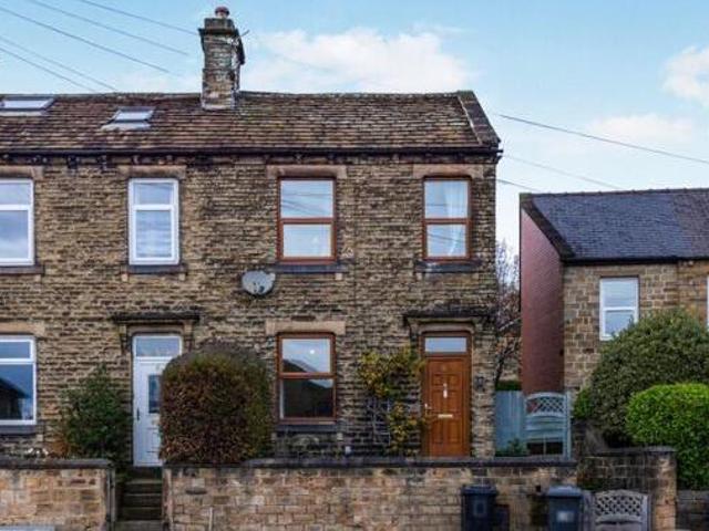 House for sale in Huddersfield, West Yorkshire