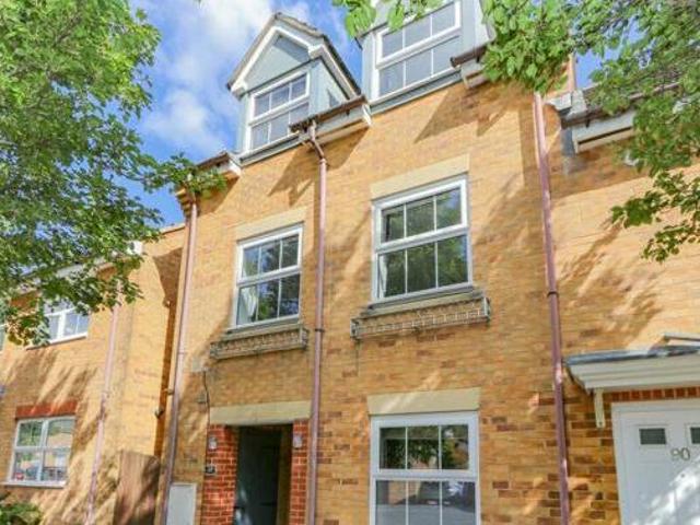 House for sale in Feckenham, City Of Bristol