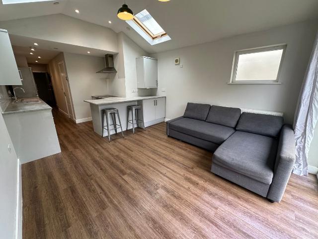 Apartment for rent in Falcon Lodge, Wales