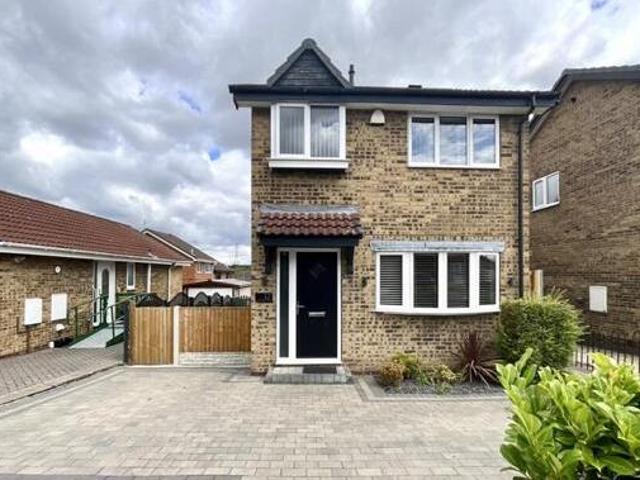 House for sale in Treeton, South Yorkshire