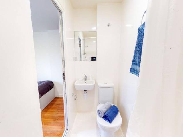 Apartment for rent in The Haulgh, Lee Bank