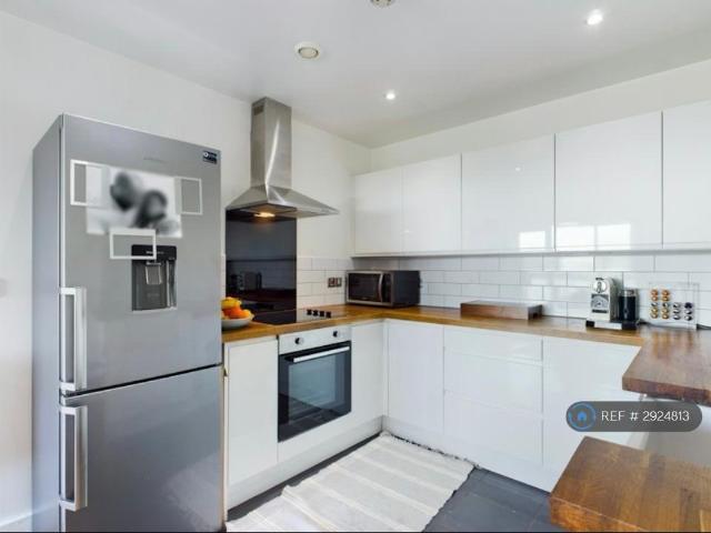 Apartment for rent in The Haulgh, Lee Bank